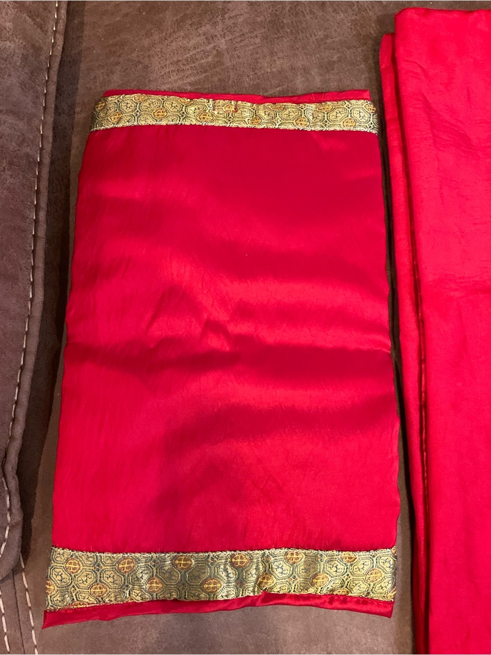 Red with Flower Detail Shams and Tissue Box Cover - Picture 9 of 16